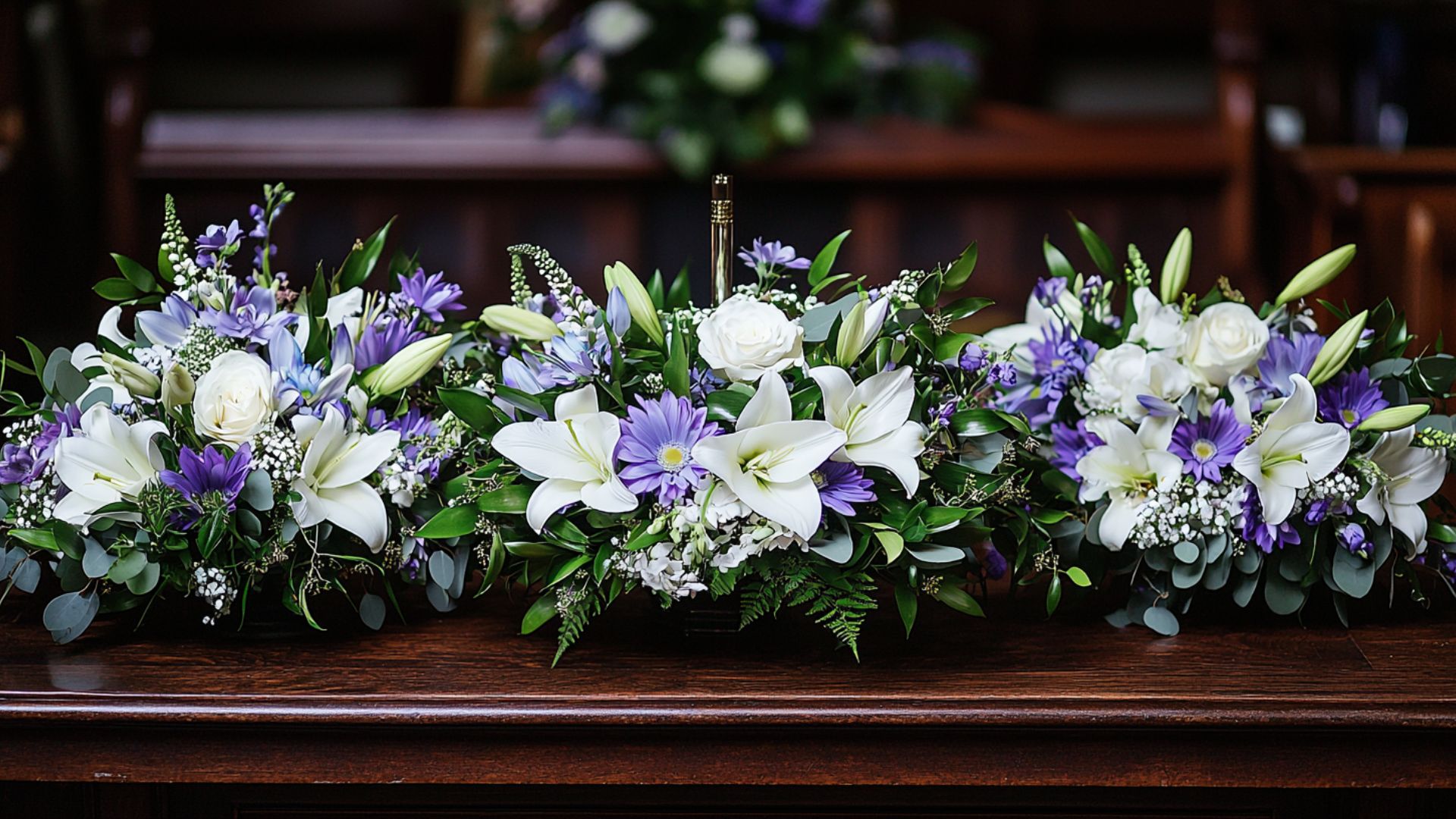 Harmonies chromatiques élégantes pour compositions florales de deuil